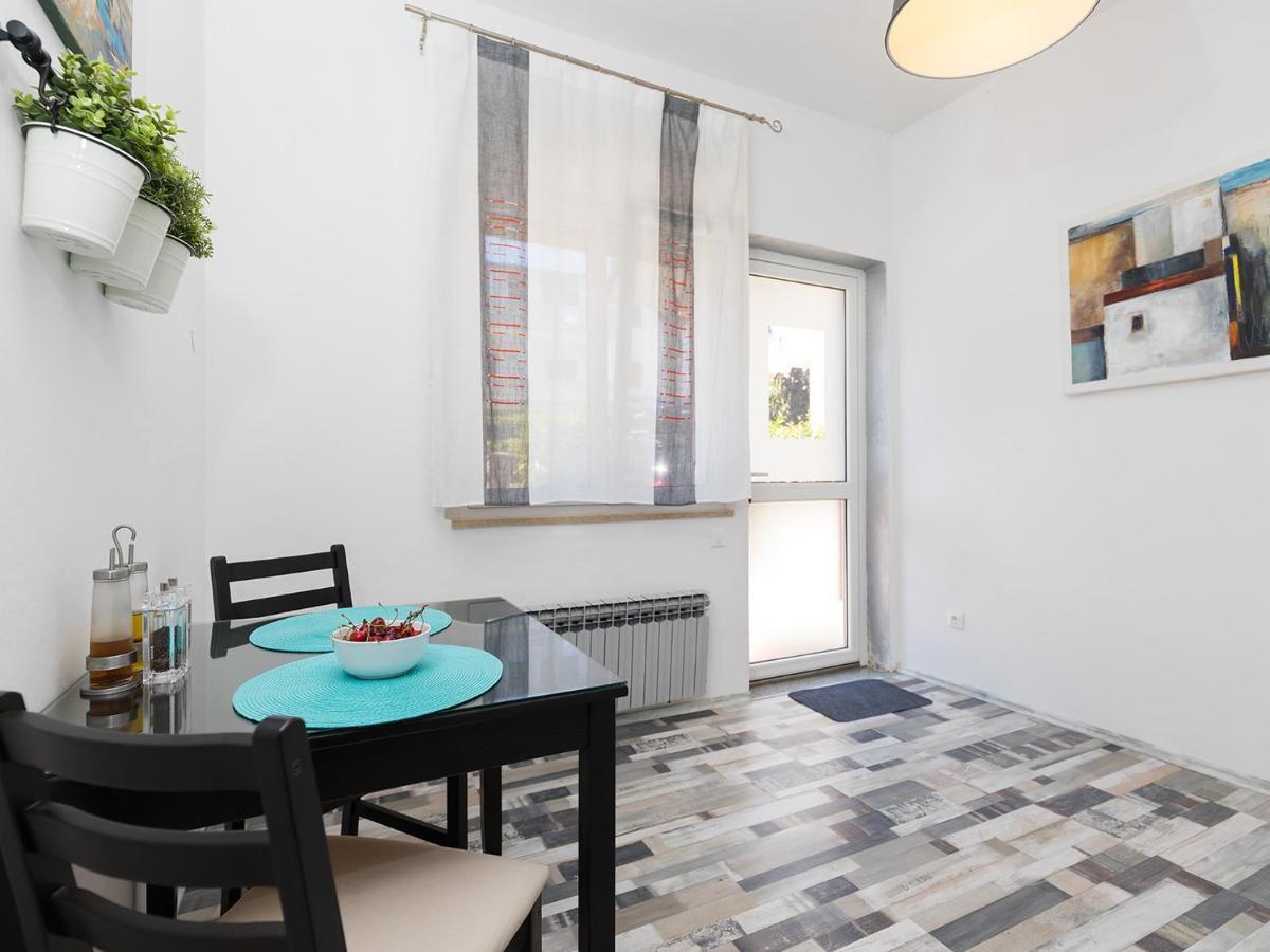 Design Apartment Novigrad  Luaran gambar