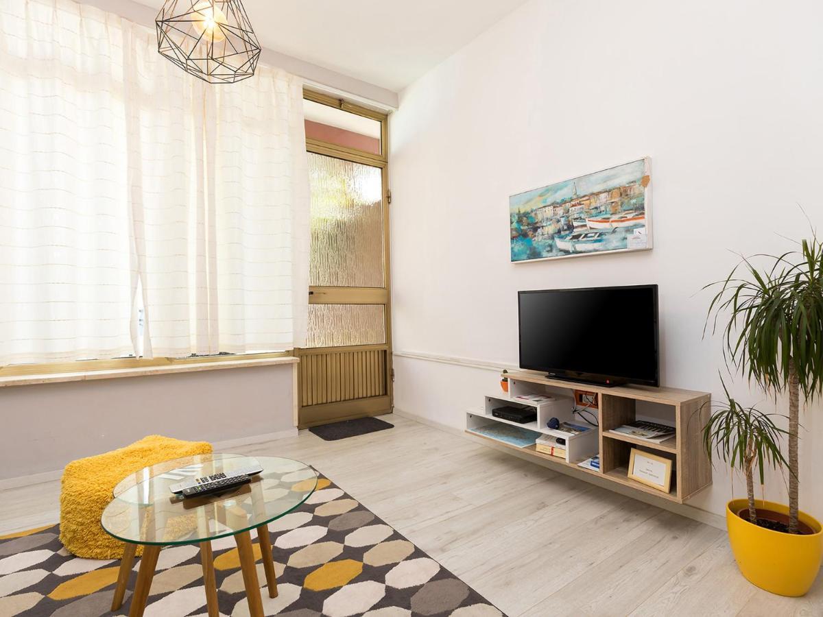 Design Apartment Novigrad  Luaran gambar