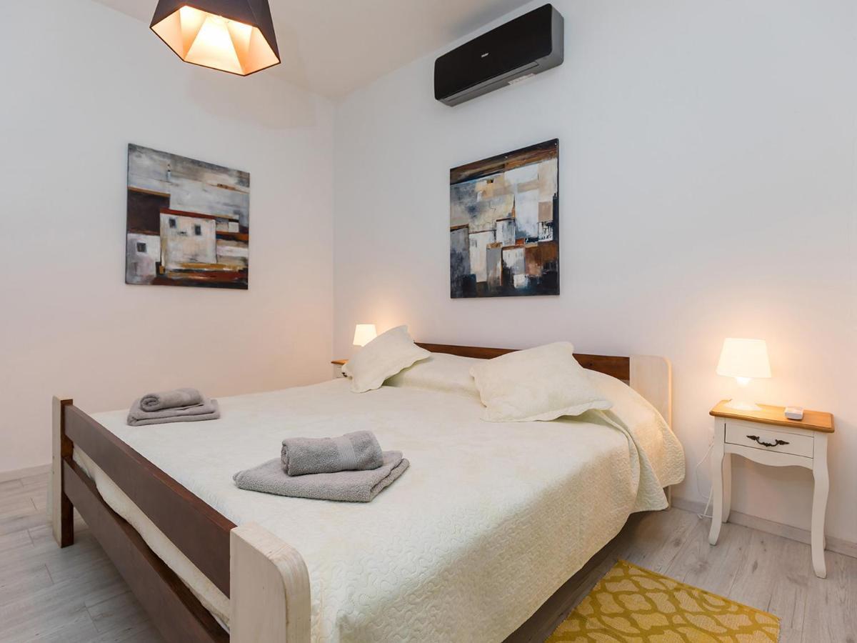 Design Apartment Novigrad  Luaran gambar